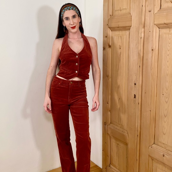 Meet your Posher, Christabel - Picture 3 of 4